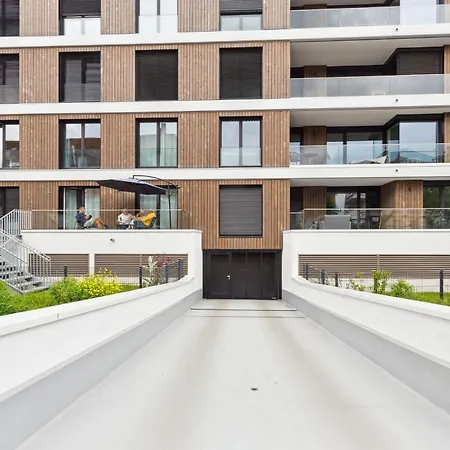 Sali Homes R4 - High-quality With Terrace Апартаменты *